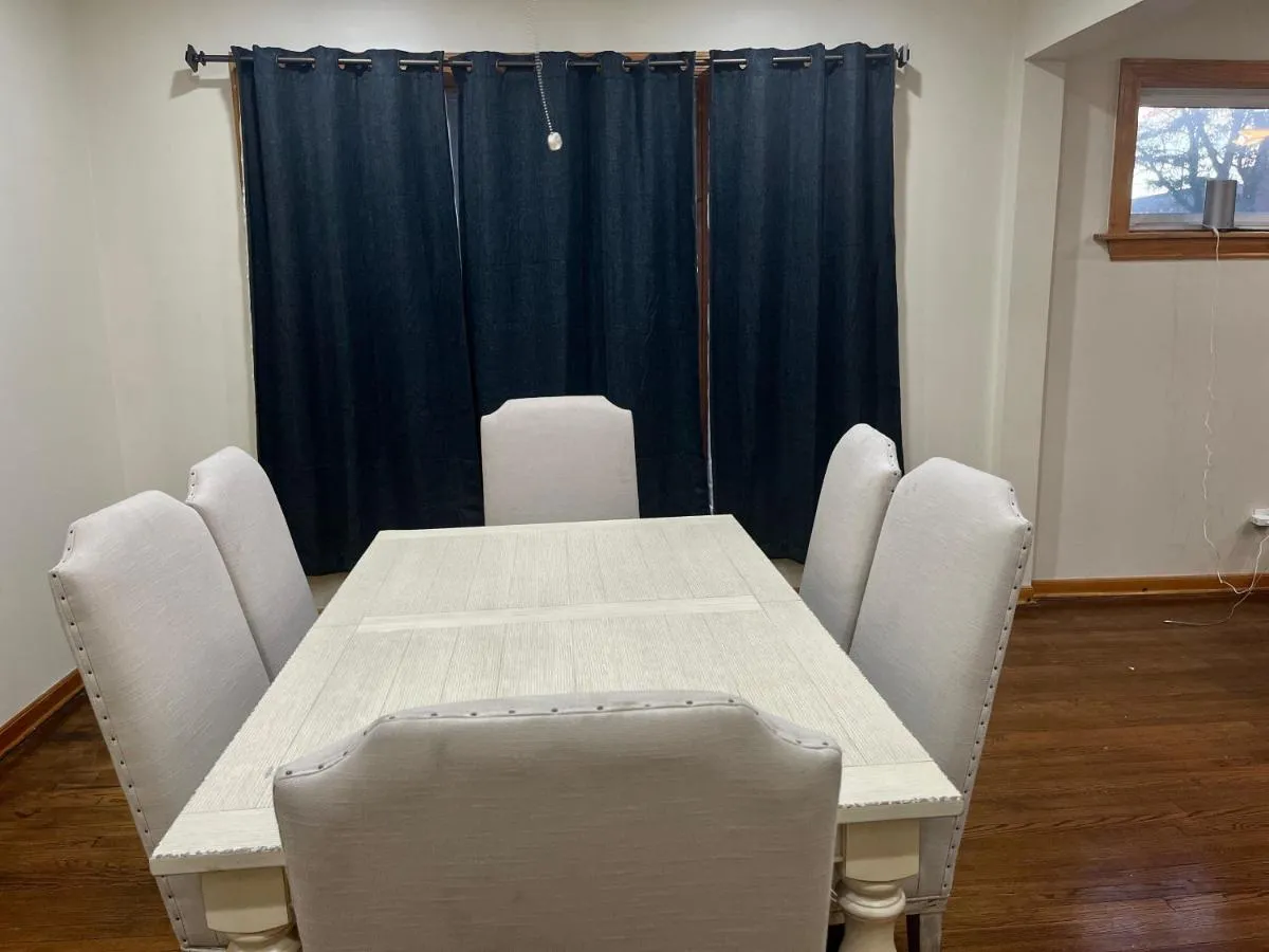 Image 2 of Relaxing Entire Roseland Neighborhood Apartment Unit