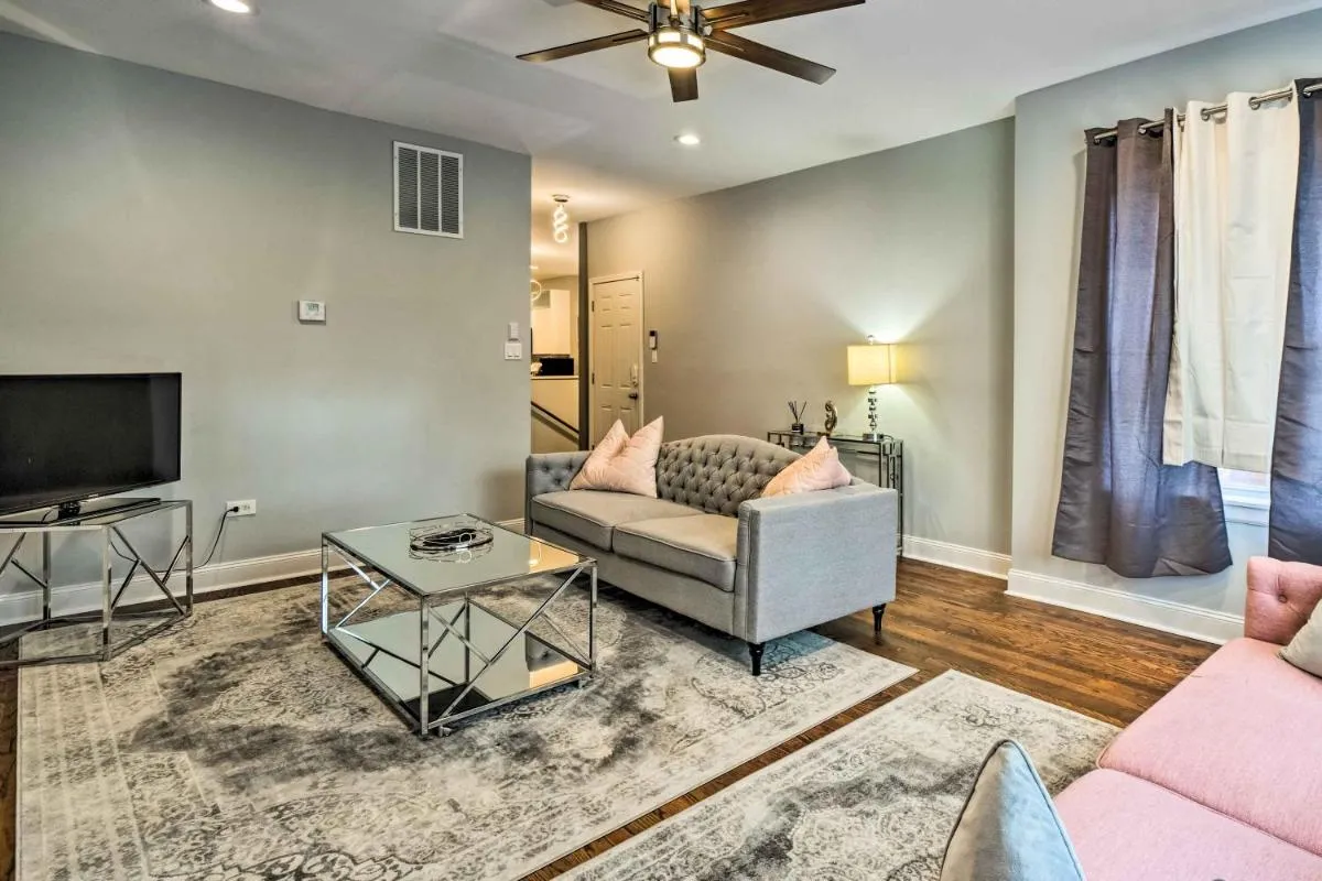 Image 3 of Remodeled Chicago Apartment Less Than 9 Mi to Downtown