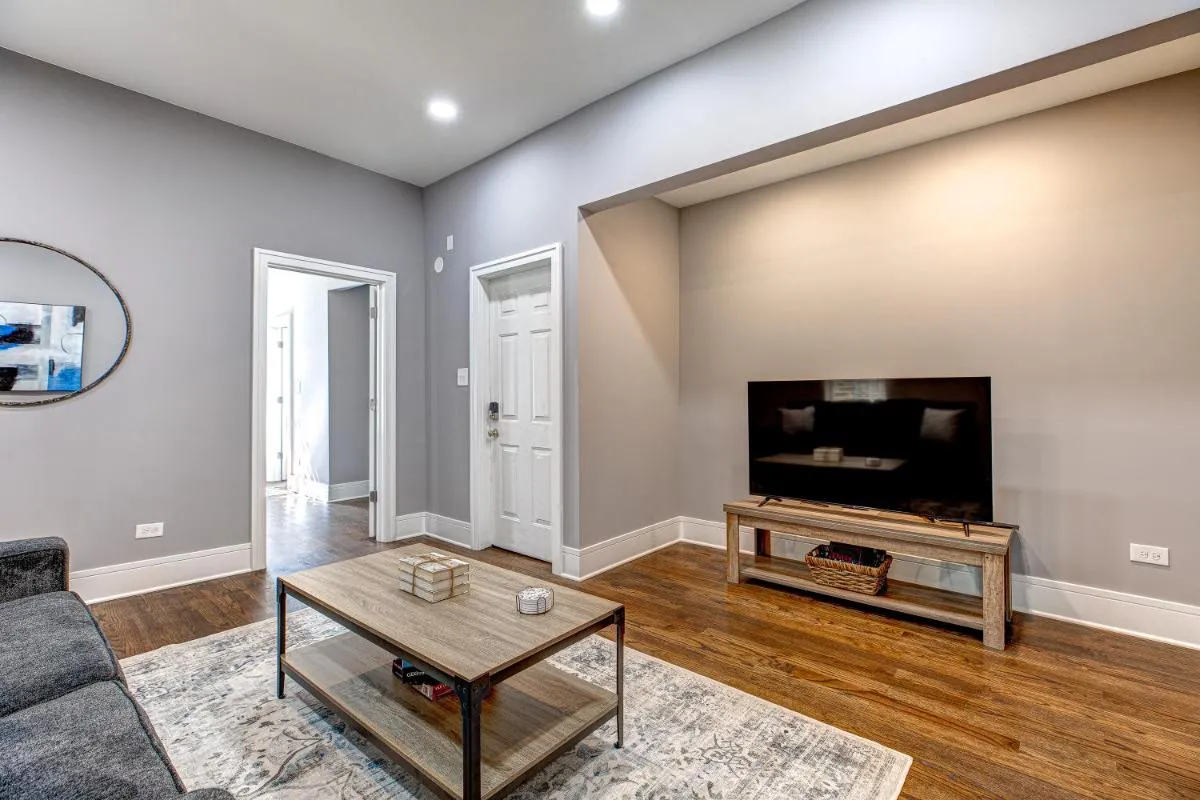Image 4 of Spacious Ukrainian Village Retreat