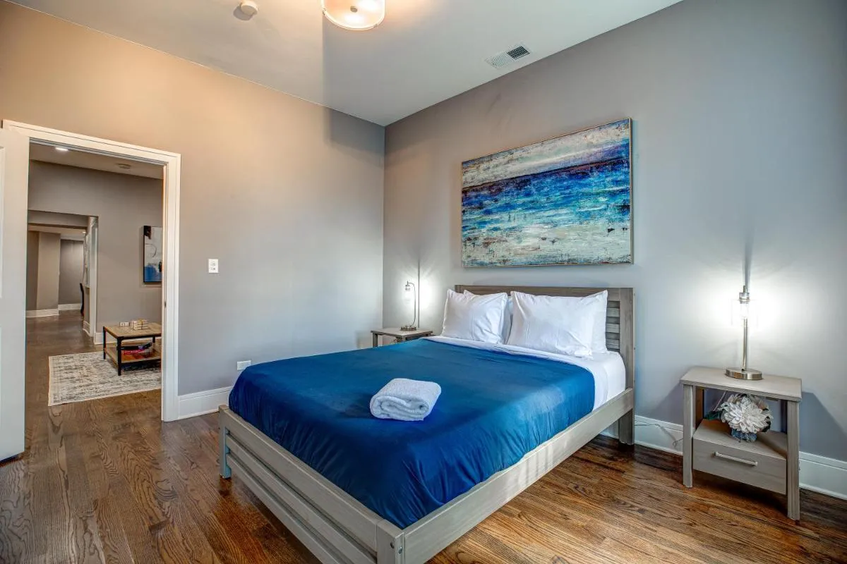 Image 5 of Spacious Ukrainian Village Retreat