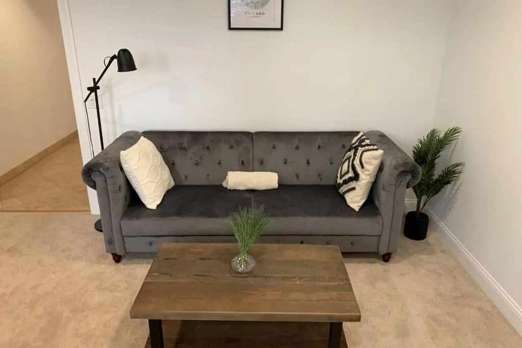 Image 2 of Studio flat in the heart of Downtown Chicago