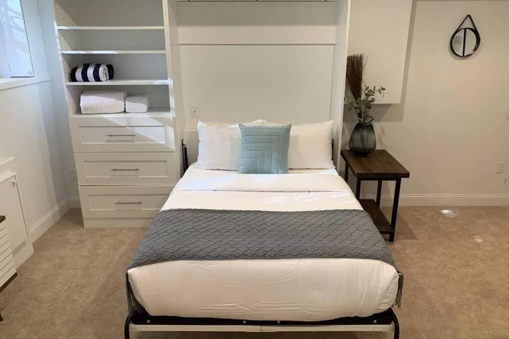 Image 4 of Studio flat in the heart of Downtown Chicago
