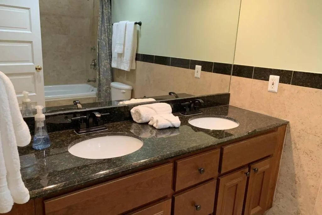 Image 5 of Studio flat in the heart of Downtown Chicago