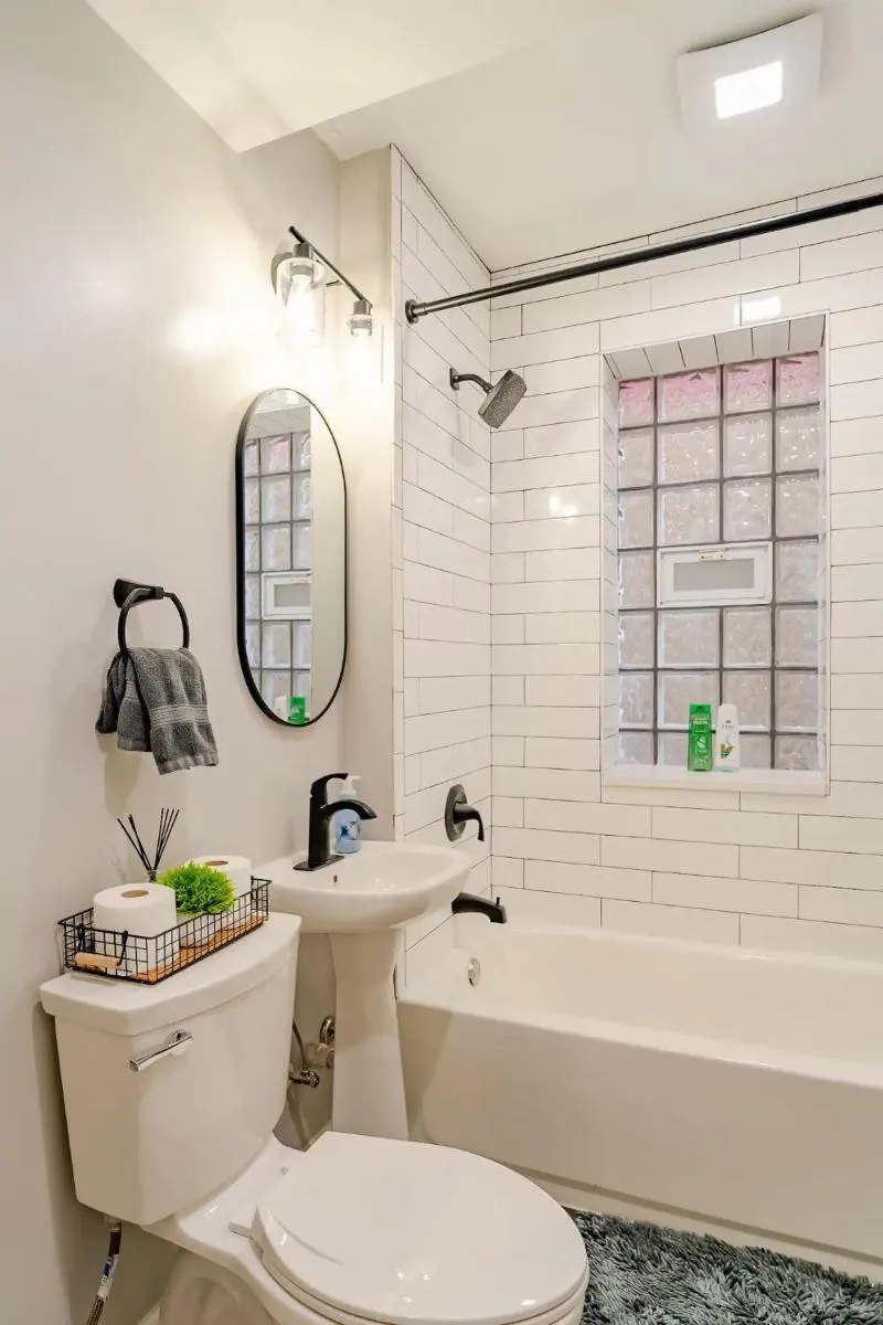 Image 3 of Stylish & Bright Gem Overlooks Lovely Park with Great Amenities