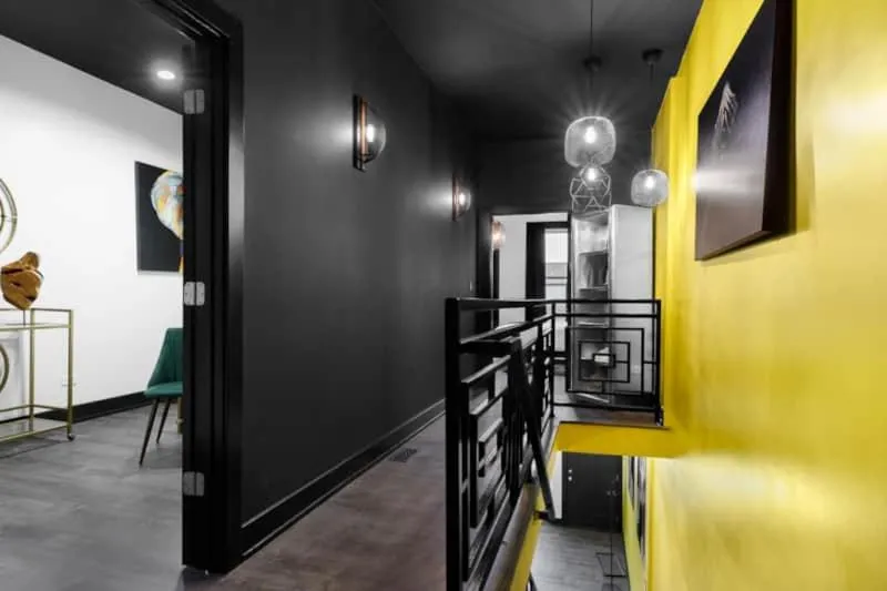 Image 6 of The Black And White Suite