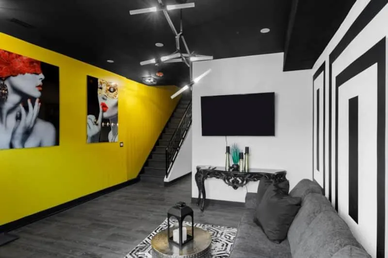 Image of The Black And White Suite