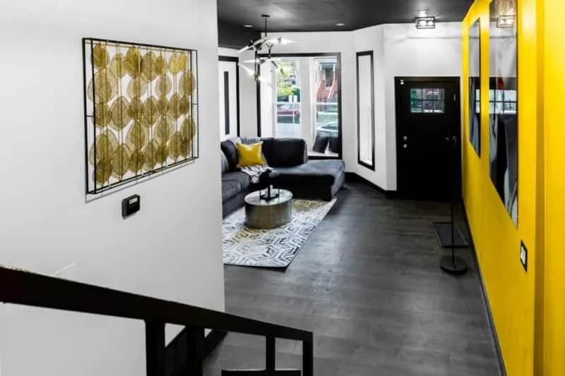 Image 3 of The Black And White Suite