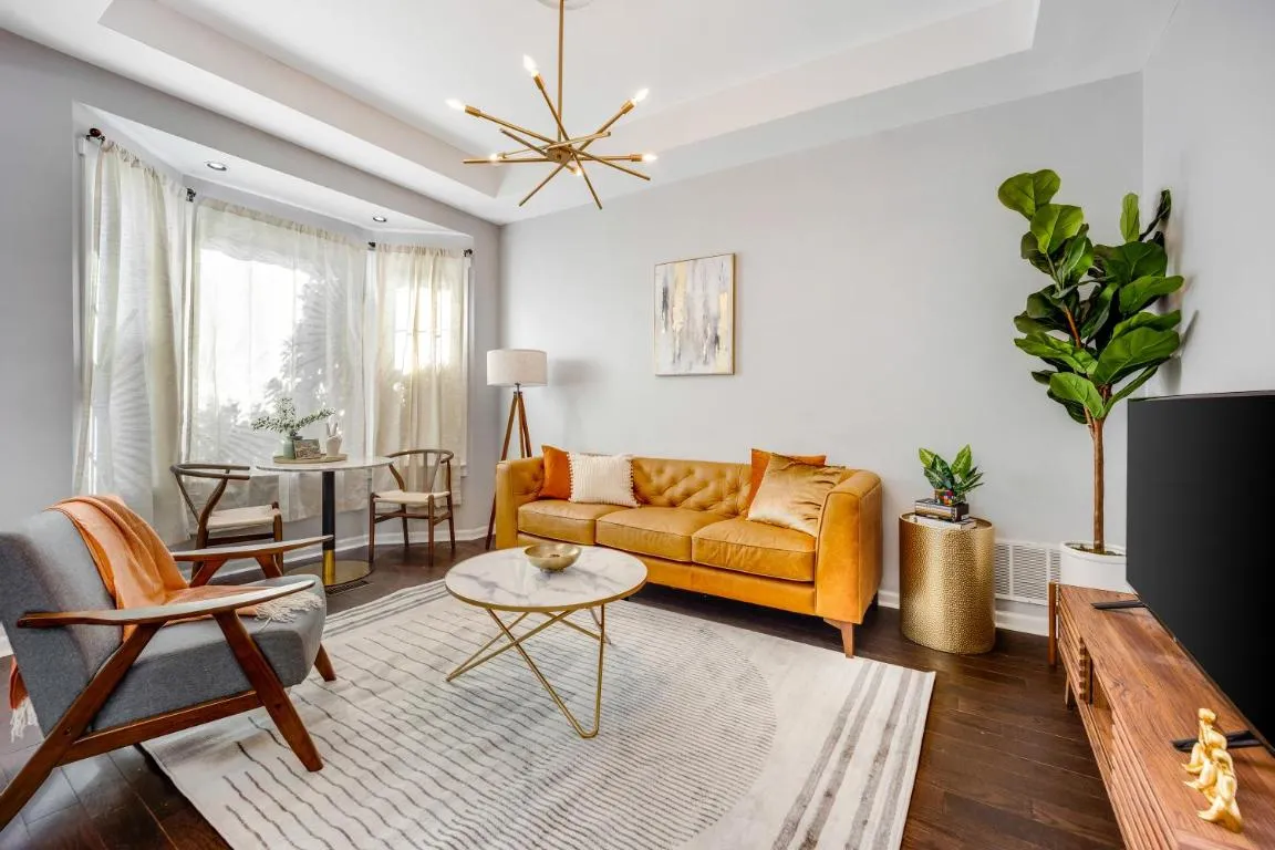 Image of The Logandale: HUGE Mid-Century Home, sleeps 15