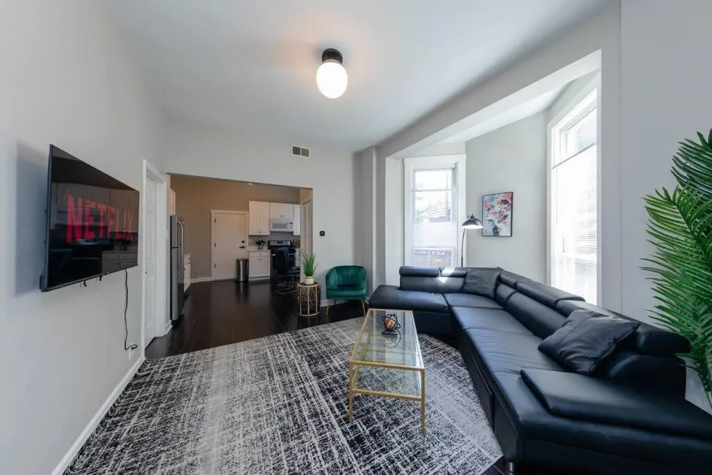 Image of The Secret West Loop Oasis for up to 4 guests