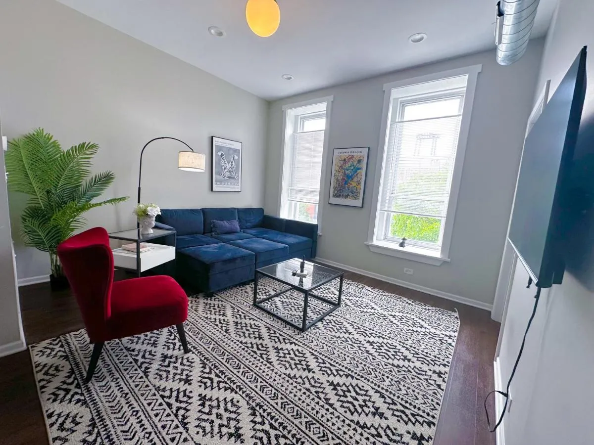 Image 4 of The Secret West Loop Oasis with in-unit washer and dryer for up to 6 guests