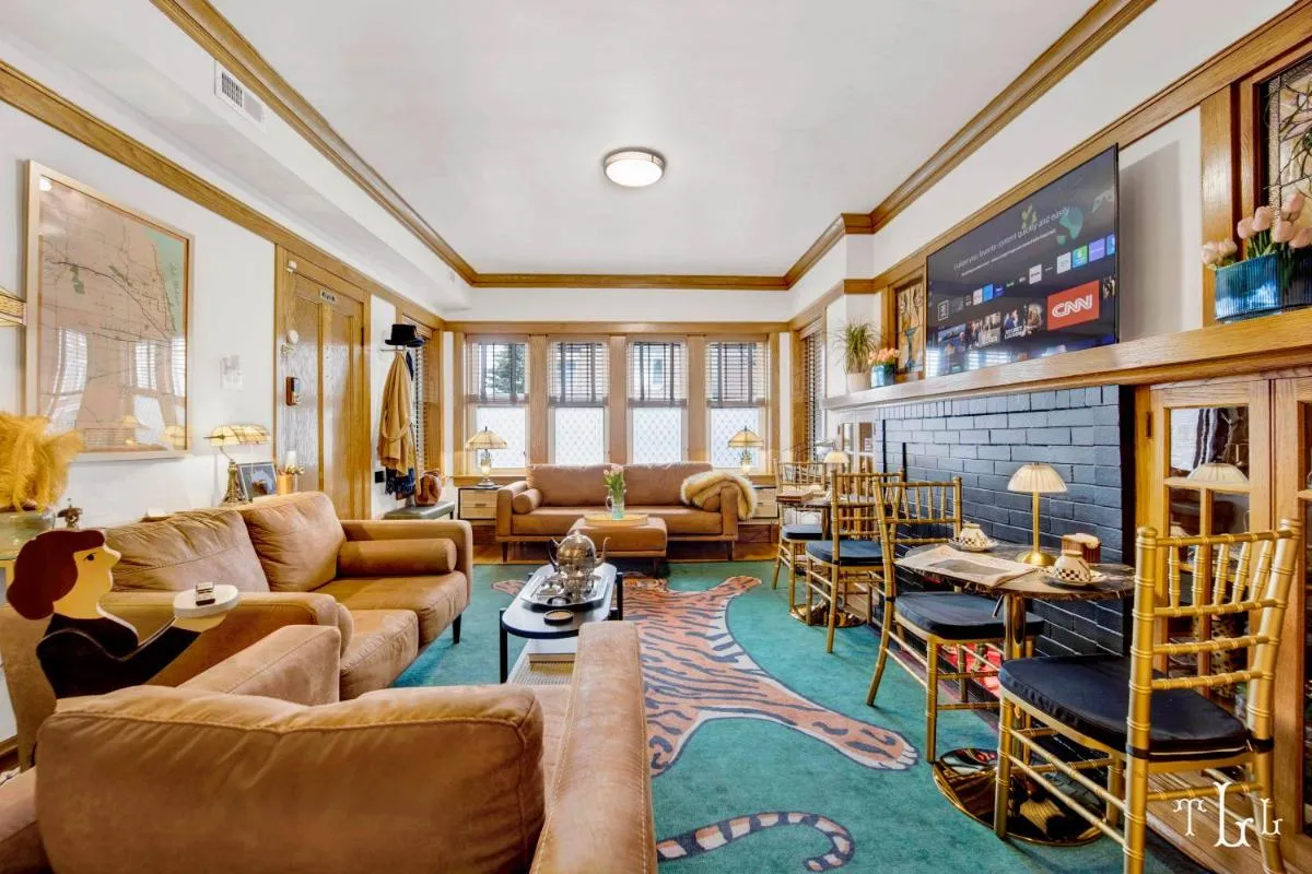 Image 4 of The Twin Lions: Bespoke Travel Lodge w/ Speakeasy*