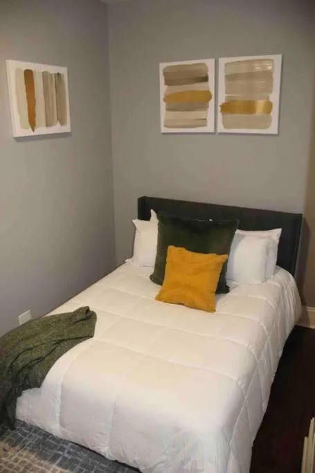 Image 6 of Upscale apartment Westside of Chicago
