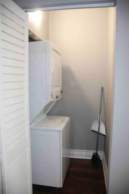 Image 4 of Upscale apartment Westside of Chicago