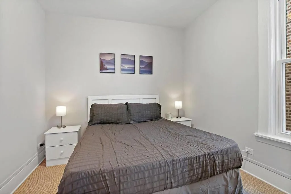 Image 6 of Urban Chic Logan Square Retreat with Free Parking