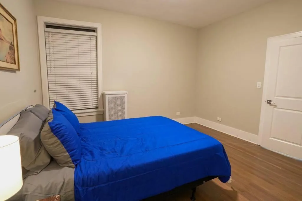Image 4 of Vibrant 4BR Haven in Historic Hyde Park, Near UChi