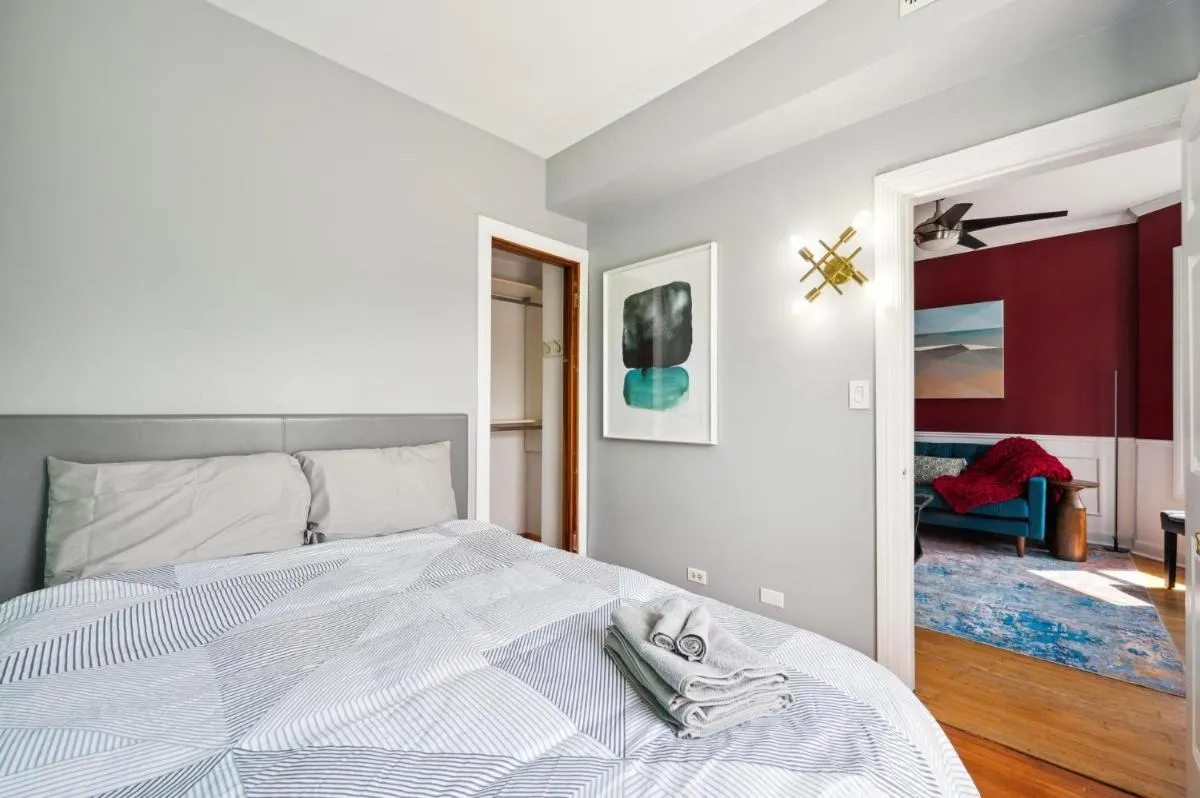 Image 6 of Wrigley 2BR, 1BA with Free Parking