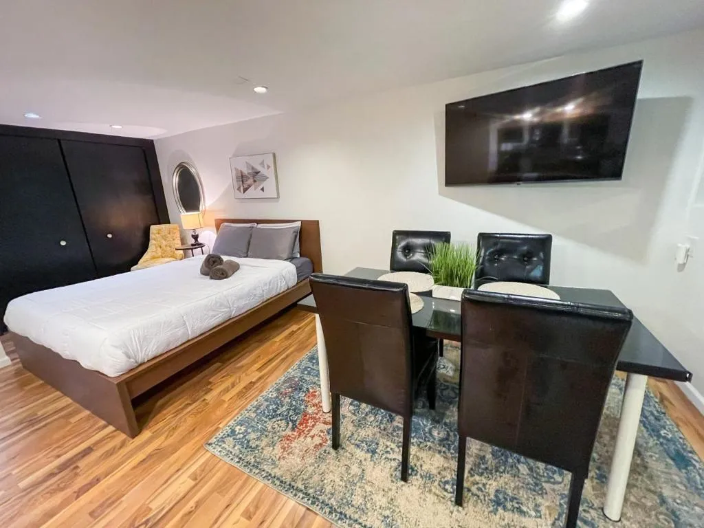 Image of Wrigley Garden Unit