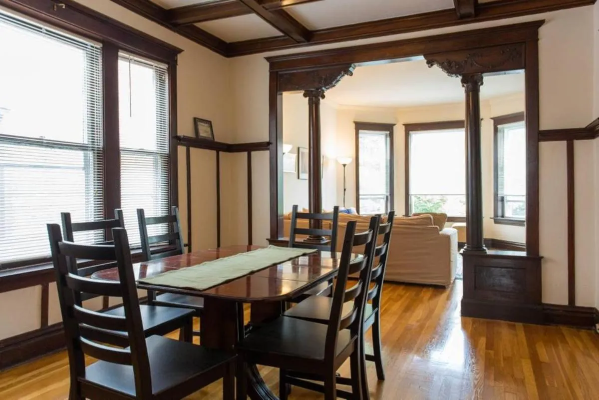 Image 3 of Wrigley Oasis! Steps from the Field! – 3BD 1BA