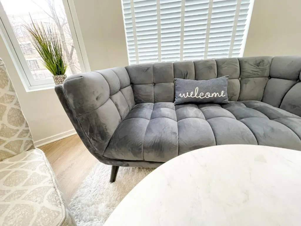 Image of Wrigleyville Friends Unit – 5bdrm
