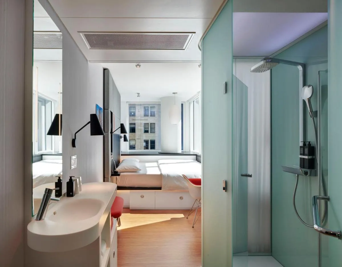 Image 1 of citizenM Chicago Downtown