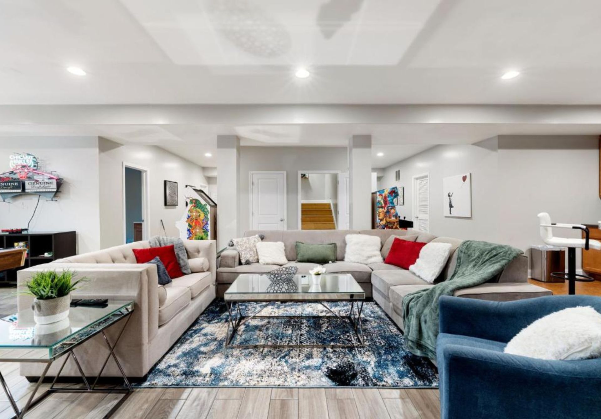 Spacious Luxury Retreat 8 Bed Oasis with 6 Baths